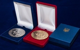 Изготовление удостоверений, футляры, рамки и подставки для медалей